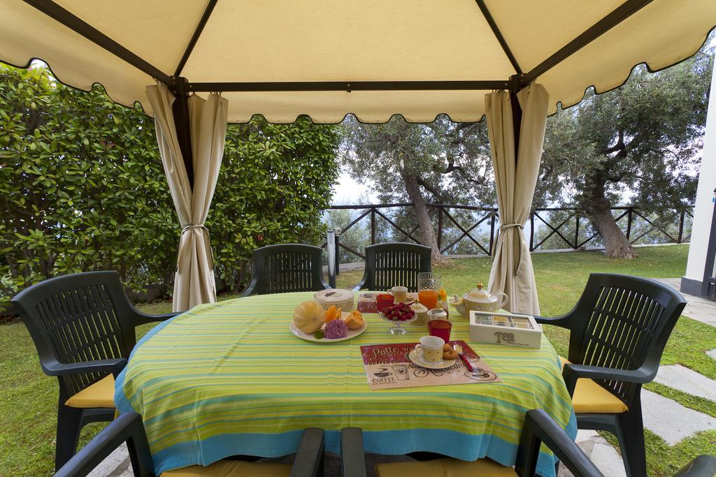 Villa Degli Ulivi B&B フィナーレ・リーグレ エクステリア 写真