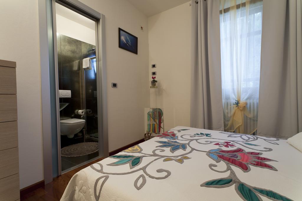Villa Degli Ulivi B&B フィナーレ・リーグレ 部屋 写真