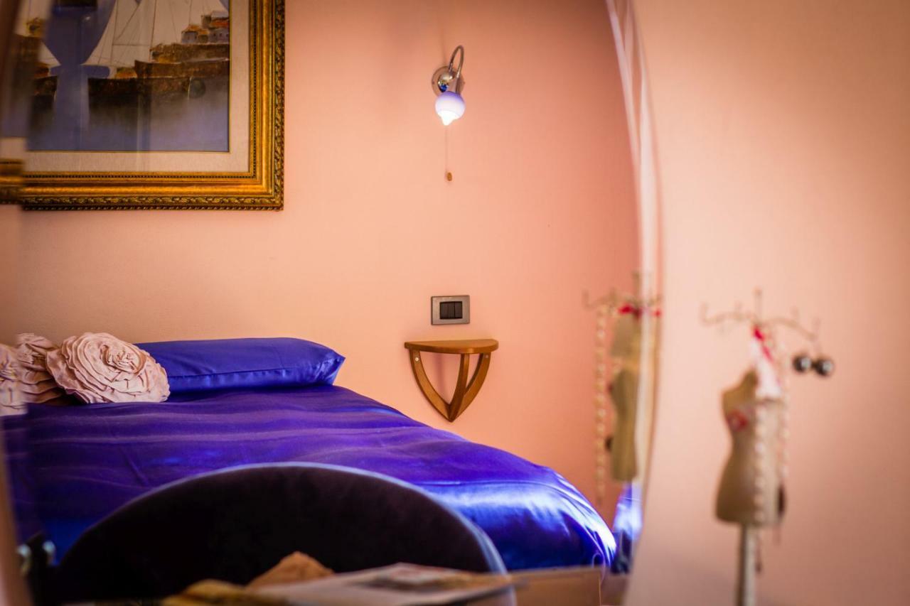Villa Degli Ulivi B&B フィナーレ・リーグレ エクステリア 写真