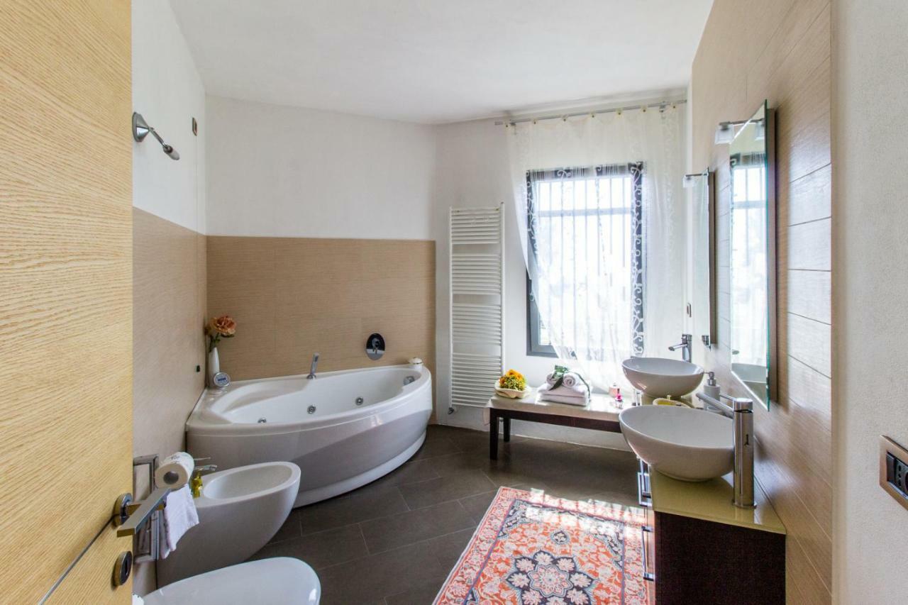 Villa Degli Ulivi B&B フィナーレ・リーグレ エクステリア 写真